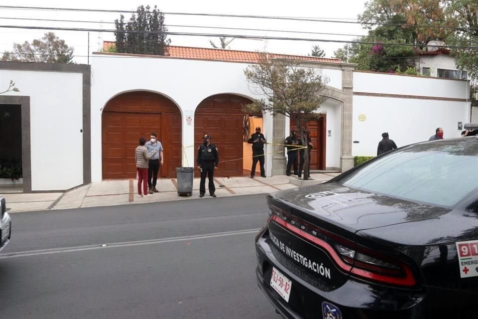 Uno de los delincuentes le disparó al vigilante en el rostro y después huyó junto con un cómplice a bordo de una motocicleta.