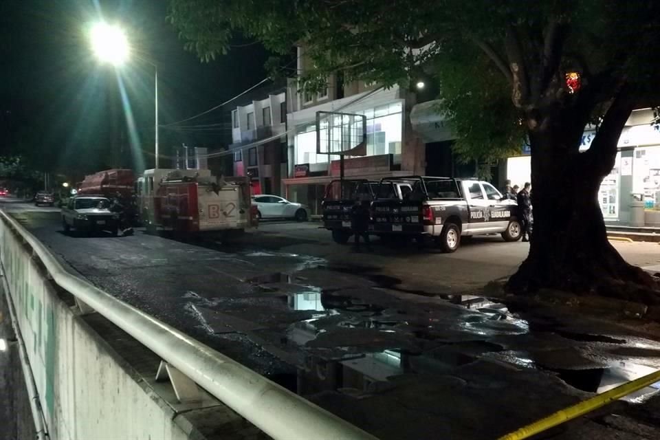 Un hombre de la tercera edad murió durante un incendio registrado esta noche en un departamento de la Colonia Italia Providencia, en GDL.