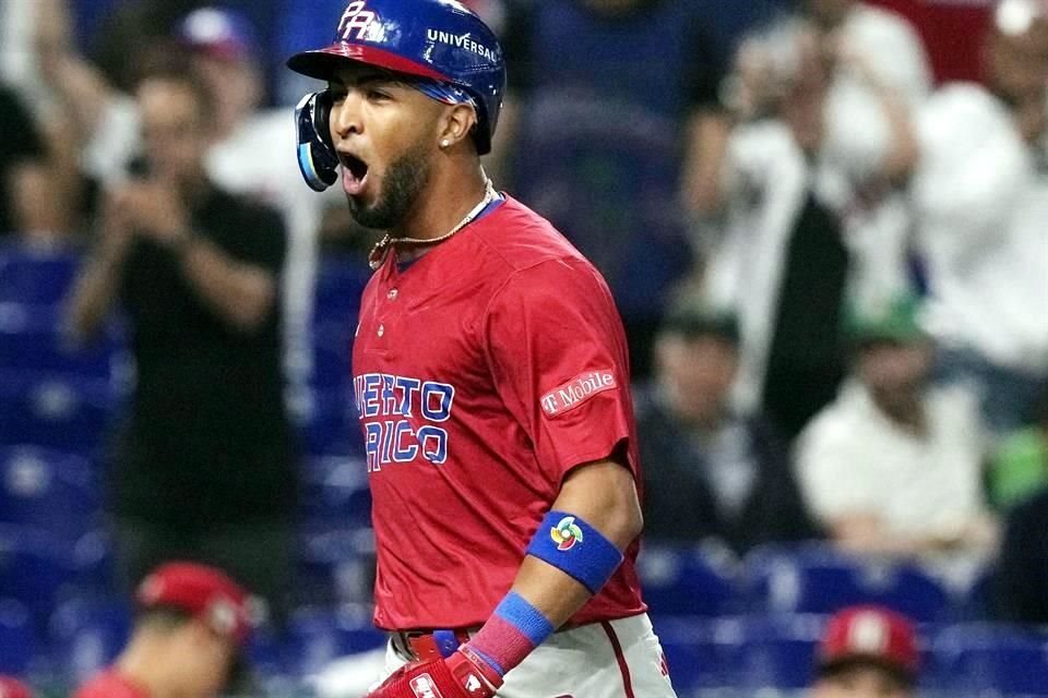 Eddie Rosario le siguió con un palo de vuelta entera sin hombres a bordo.