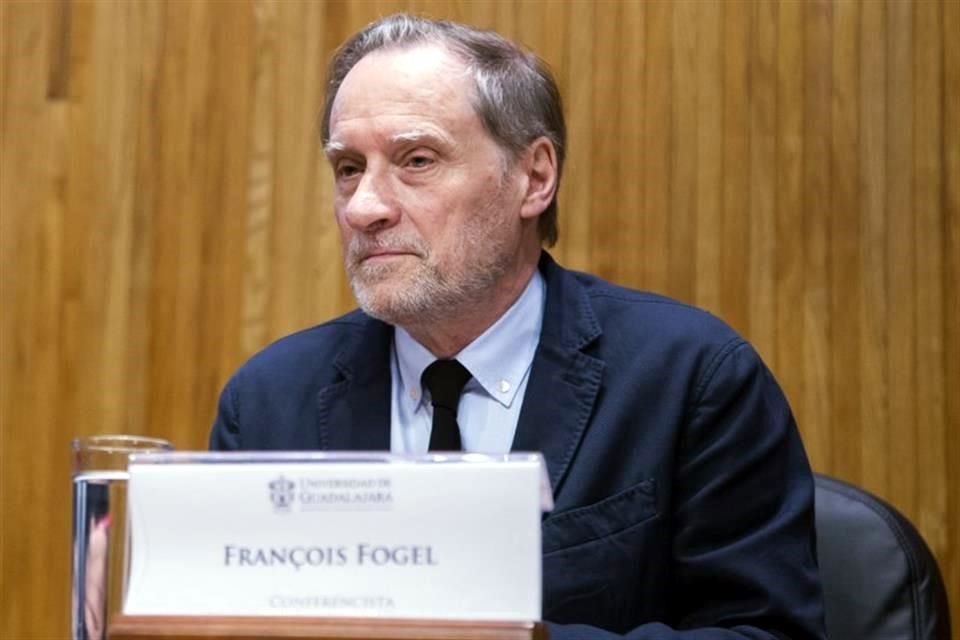 Fogel deja un gran legado en la formación de periodistas digitales.