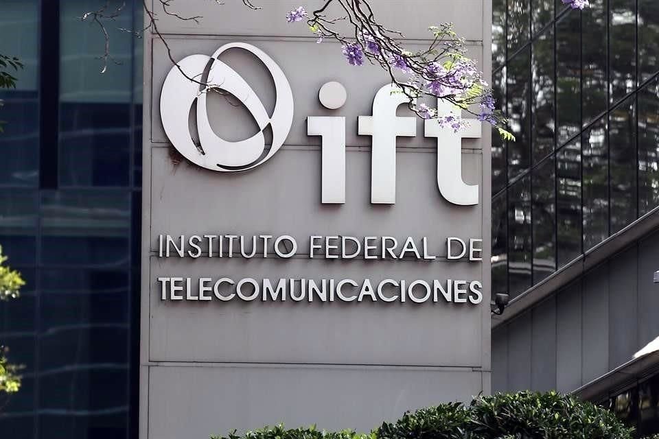 Con estas disposiciones, el Pleno del IFT expresamente ordenó 'dejar de aplicar' el Reglamento de Comunicación Vía Satélite, vigente desde hace mas de 25 años.