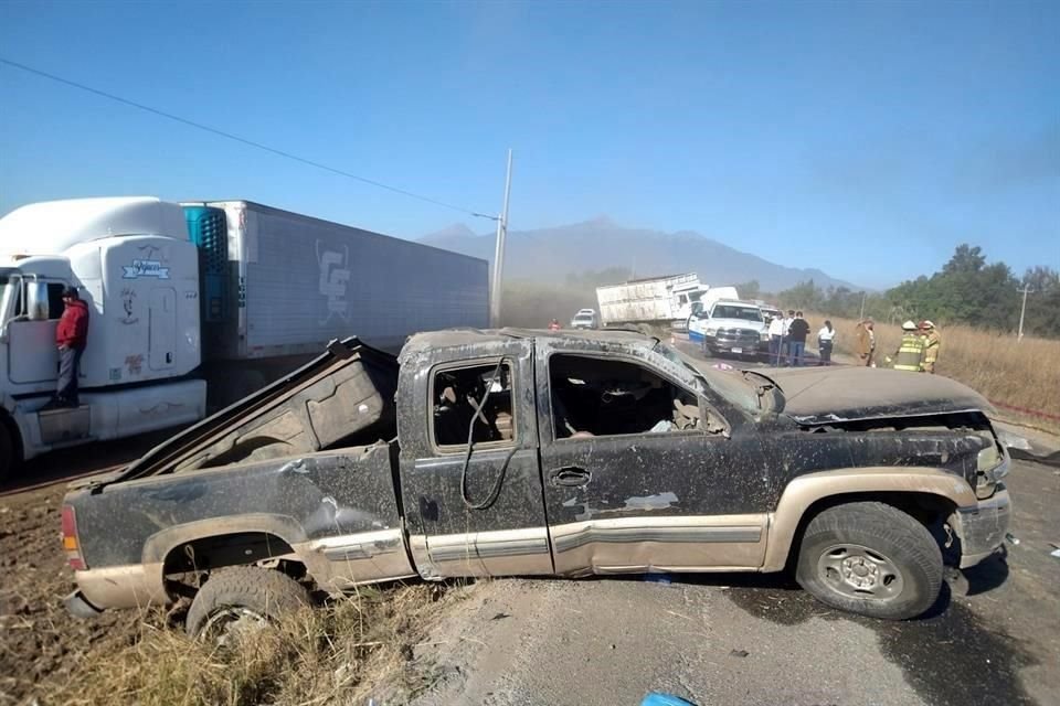 Una volcadura se registró esta mañana en el Municipio de Zapotiltic, y dejó saldo de una mujer fallecida y siete personas heridas.