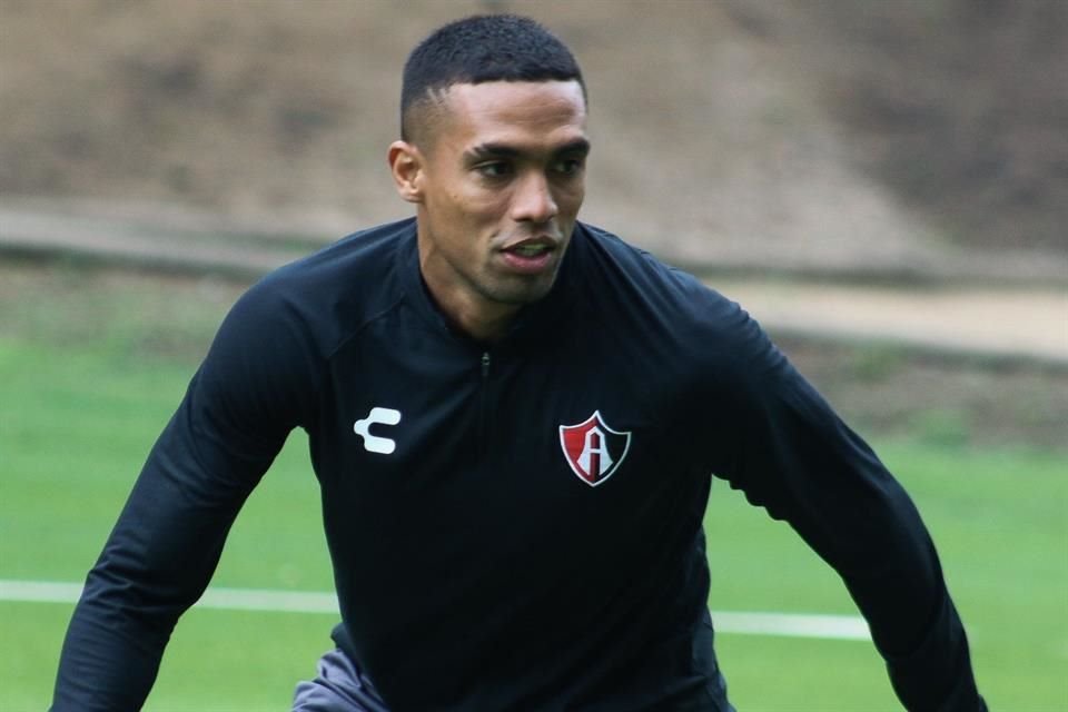 Tras una larga recuperación por ruptura de ligamento cruzado, Mauro Manotas está listo para volver a la alineación del Atlas.