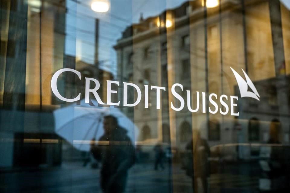 UBS acordó hace una semana comprar Credit Suisse por 3 mil millones de francos suizos (3 mil 260 millones de dólares) en acciones