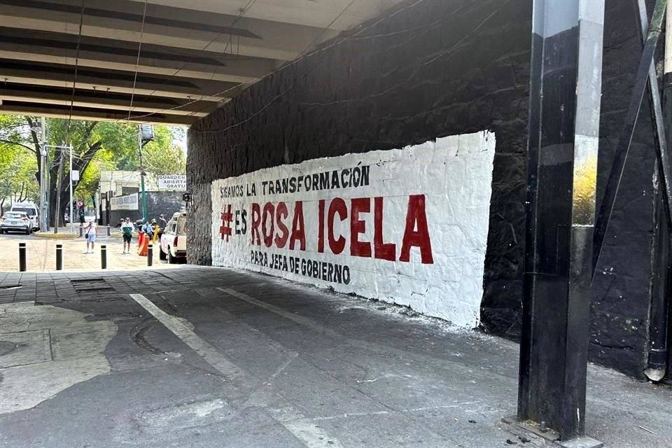 Luego de que la denuncia contra Rosa Icela Rodríguez por promoción en bardas, Claudia Sheinbaum señaló que la Oposición también lo hace.