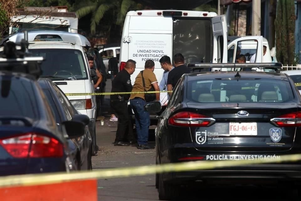 Sujetos armados interceptaron a un hombre que salía de un domicilio en la  Colonia Ampliación El Santuario y lo atacaron directamente.