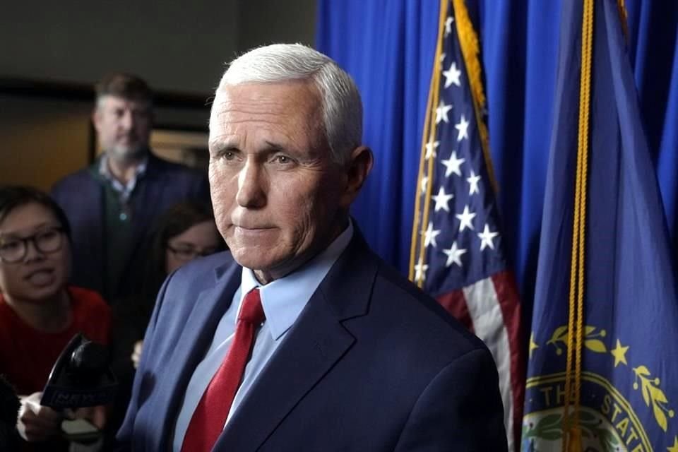 Un juez federal ordenó al ex Vicepresidente Mike Pence testificar ante un gran jurado que investiga los intentos de Trump de anular las elecciones de 2020.