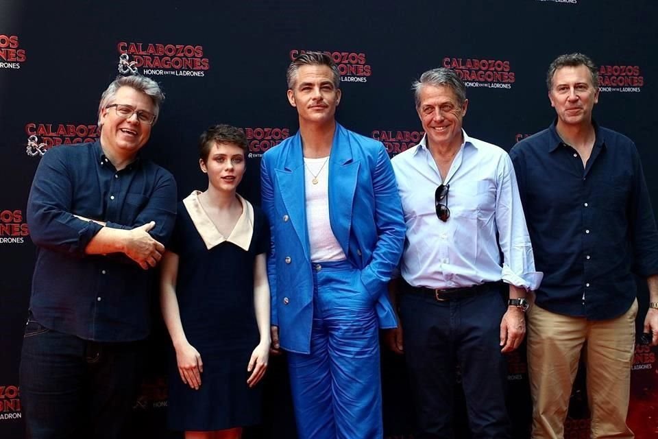 El reparto de 'Calabozos y Dragones: Honor Entre Ladrones', entre ellos Chris Pine y Hugh Grant, visitaron la CDMX para presentar el filme.