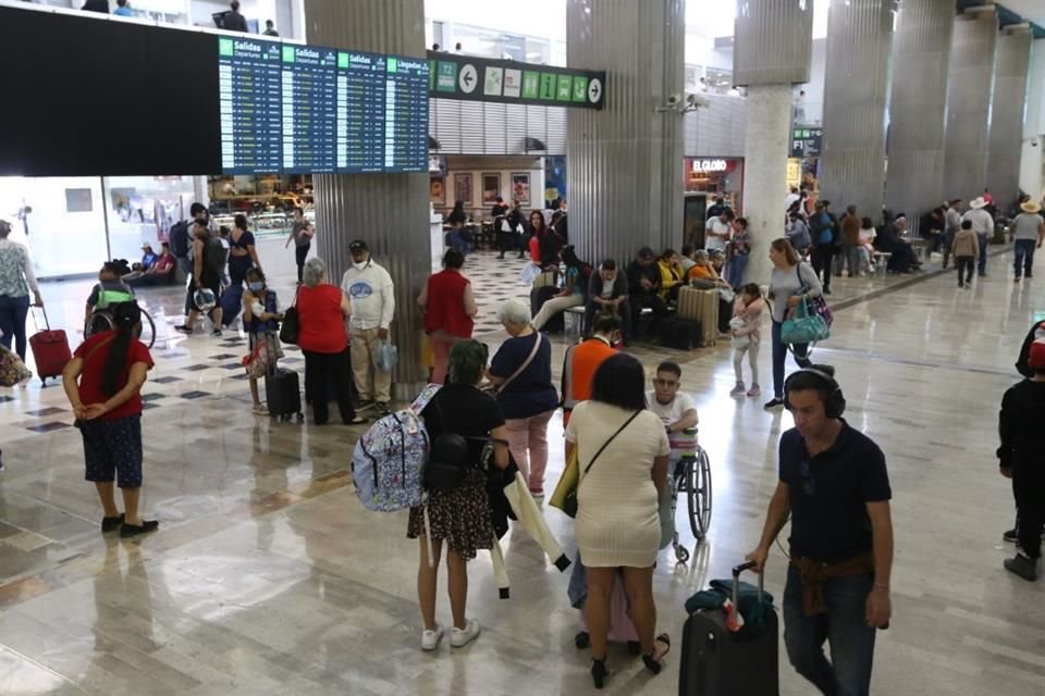 El organismo indicó que la iniciativa del Gobierno federal no es la solución al problema de saturación que enfrenta el aeropuerto capitalino.