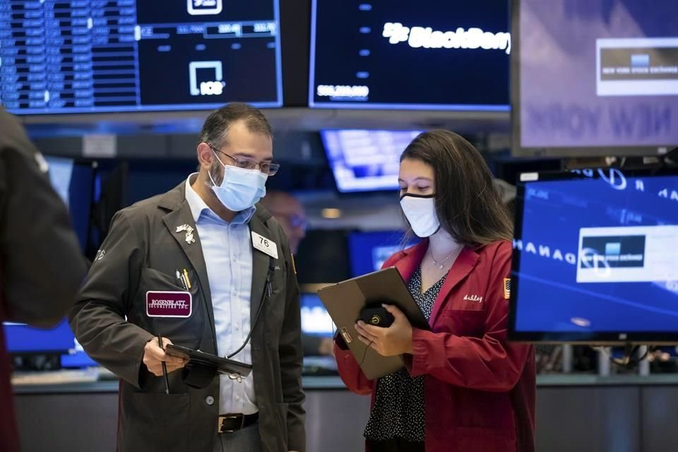 Los índices en Wall Street fueron impulsados por datos del mercado laboral en EU.