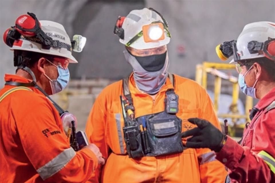 Actualmente, las actividades de exploración, que incluyen investigación y trabajos de suelo, tiene un periodo de 10 años, para después realizar extracción de minerales.