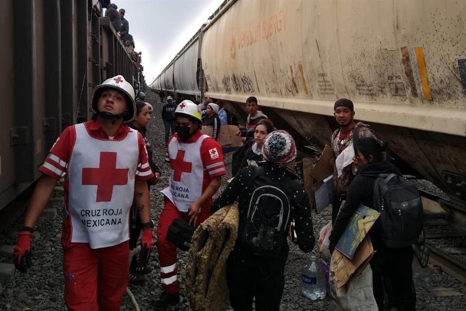 Los migrantes presentaban cuadros de deshidratación y heridas no graves.