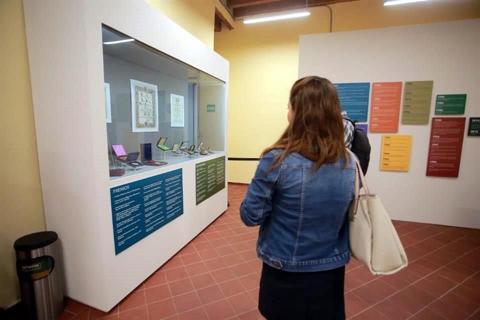 La Casa Marie José y Octavio Paz cuenta con un espacio permanente de exposiciones que podrá ser visitado, previa cita, a partir del 19 de abril, en el 25 aniversario luctuoso del poeta.