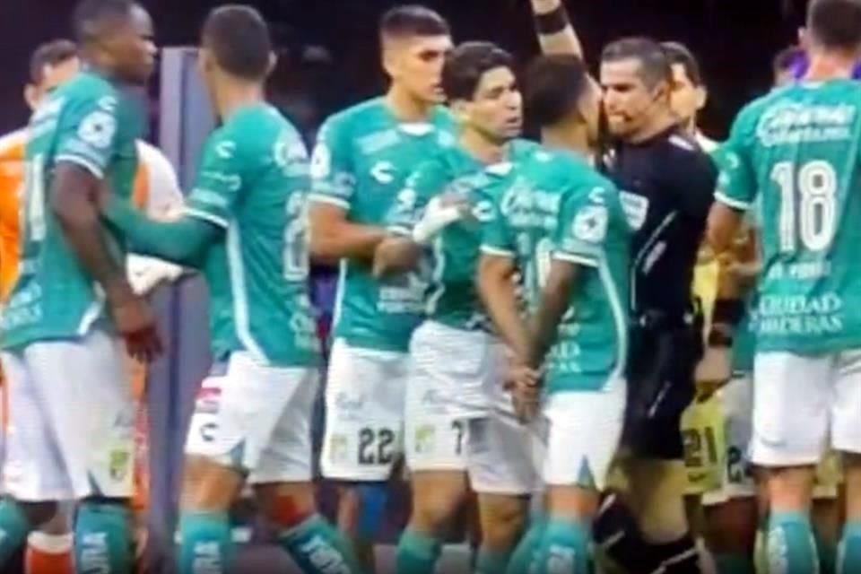 A Fernando Hernández le espera una fuerte sanción.