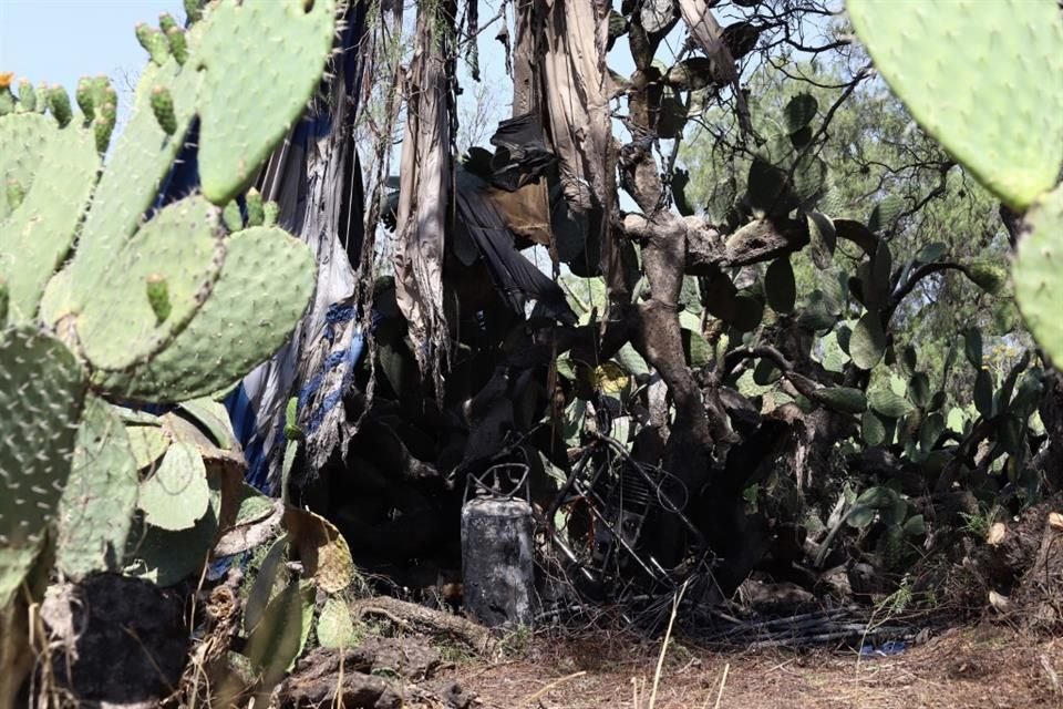 Se encontró un tanque de gas, que, de acuerdo con la información preliminar, fue el punto donde posiblemente comenzó la conflagración.