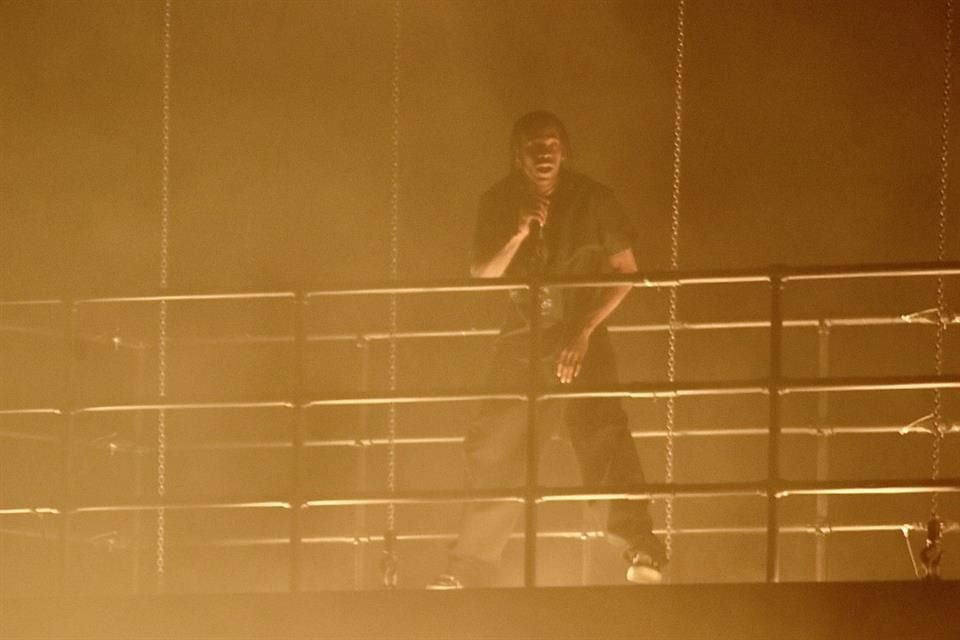 El rapero Travis Scott brindó un explosivo concierto durante el festival Axe Ceremonia, siendo este su primer show en México.