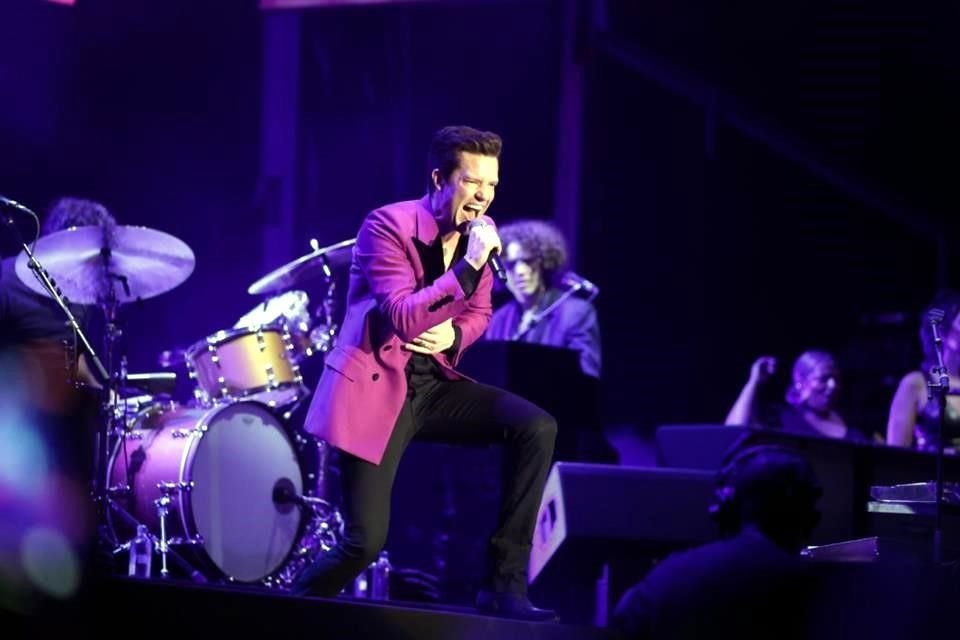 La aparición de The Killers arrasó con las emociones del público que los esperaba esta noche.