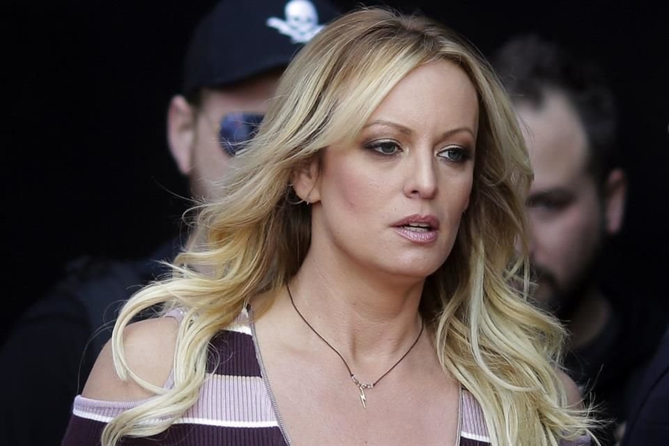 La actriz porno Stormy Daniels llega a un evento en Berlín, el 11 de octubre de 2023.