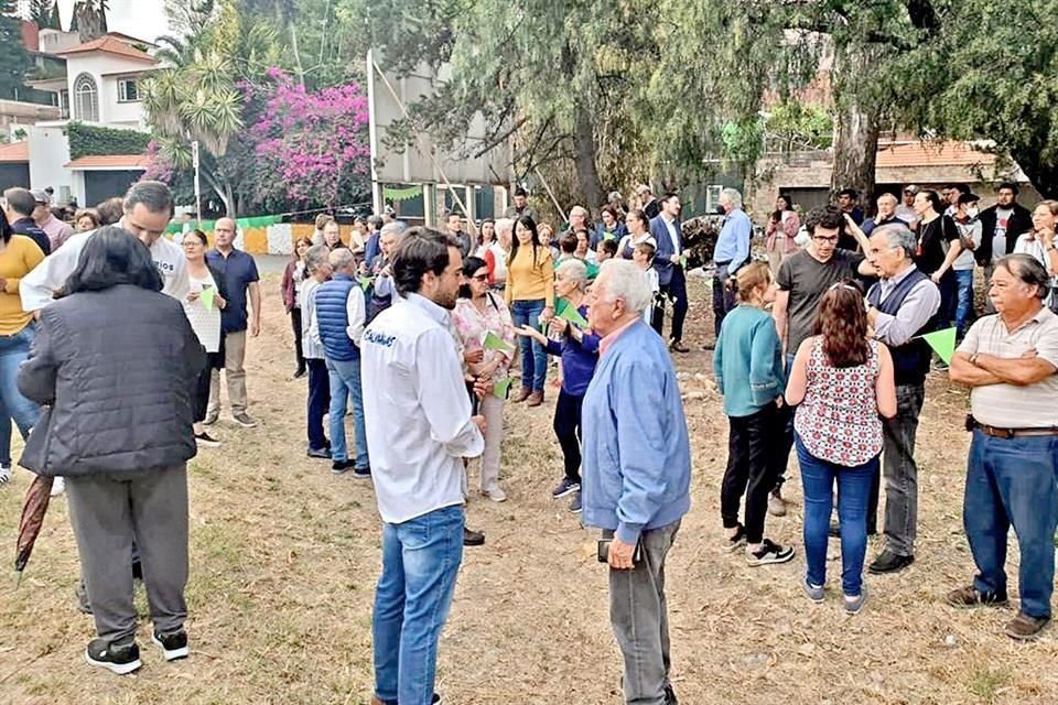 Habitantes de La Herradura se organizan para tratar de contrarrestar la contaminación de la presa.