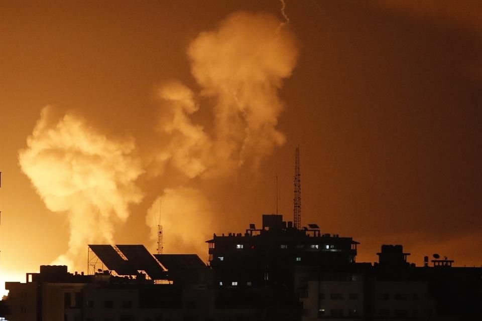 Israel bombardeó infraestructuras del movimiento palestino Hamas en la Franja de Gaza.