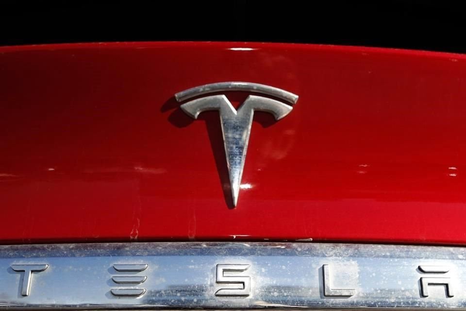 Tesla recortó nuevamente los precios para sus modelos S y X, esta vez en 5 mil dólares.