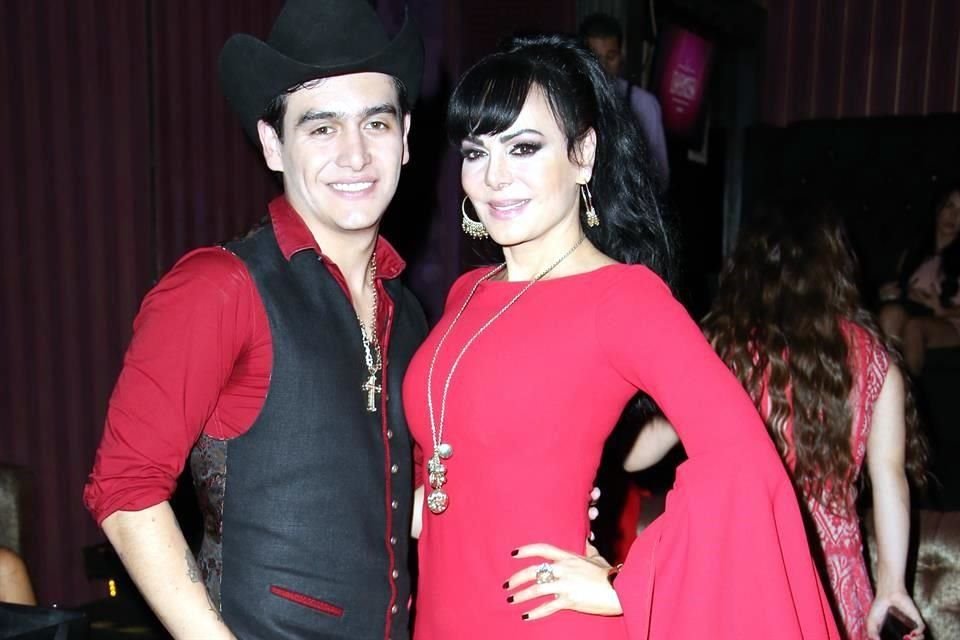 El cuerpo de Julián Figueroa será incinerado y las cenizas llevadas a la casa de su madre Maribel Guardia, para un homenaje en privado.