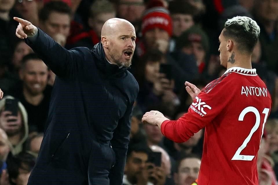 Erik ten Hag realizó algunos ajustes en su equipo y al final afectó en el resultado.