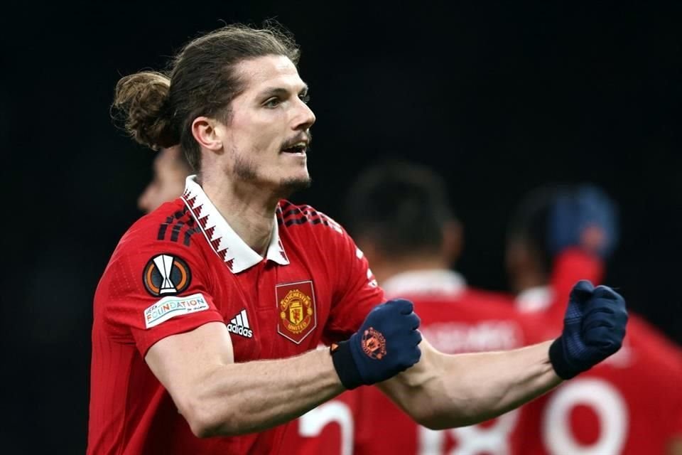 Marcel Sabitzer marcó los dos tantos del Manchester United.