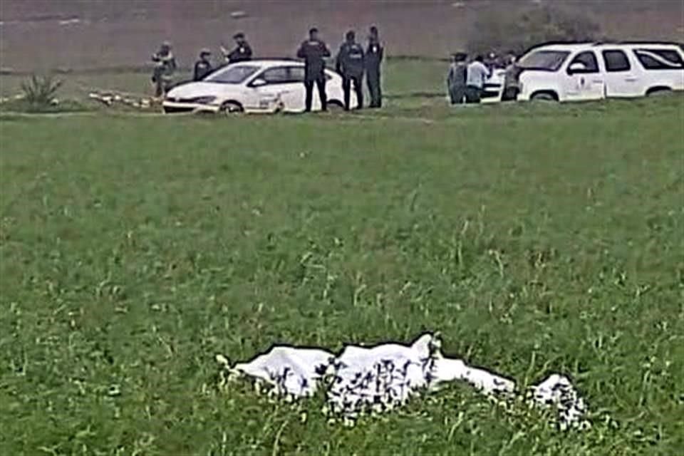 La pugna entre dos presuntas bandas de huachicol derivó en un enfrentamiento con saldo de 5 muertos.