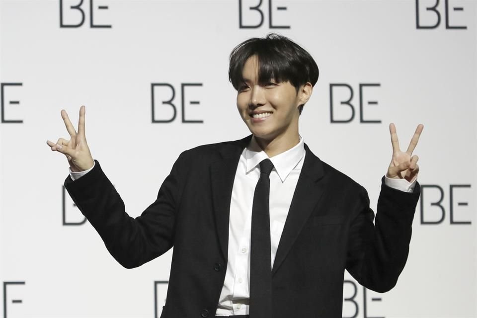 J-Hope, integrante de BTS, se despidió de sus fans antes de irse a su servicio militar; es el segundo miembro en cumplir con su obligación.