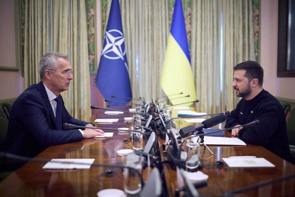 Jens Stoltenberg, Secretario General de la OTAN se reunió con el Presidente Volodymyr Zelensky en Kiev, este 20 de abril.