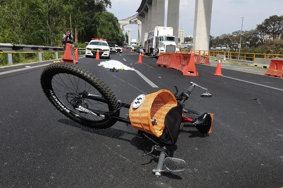 Primeros reportes señalan que posiblemente fue embestido por un vehículo pesado cuyo conductor se dio a la fuga.