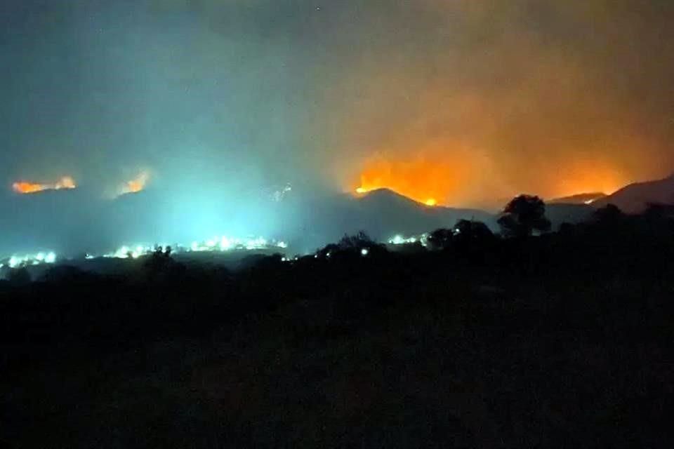 Desde el 21 de abril está activo un incendio en el paraje conocido como El Cerrito de la Cruz, en el Área Natural Protegida Sierra de Quila.