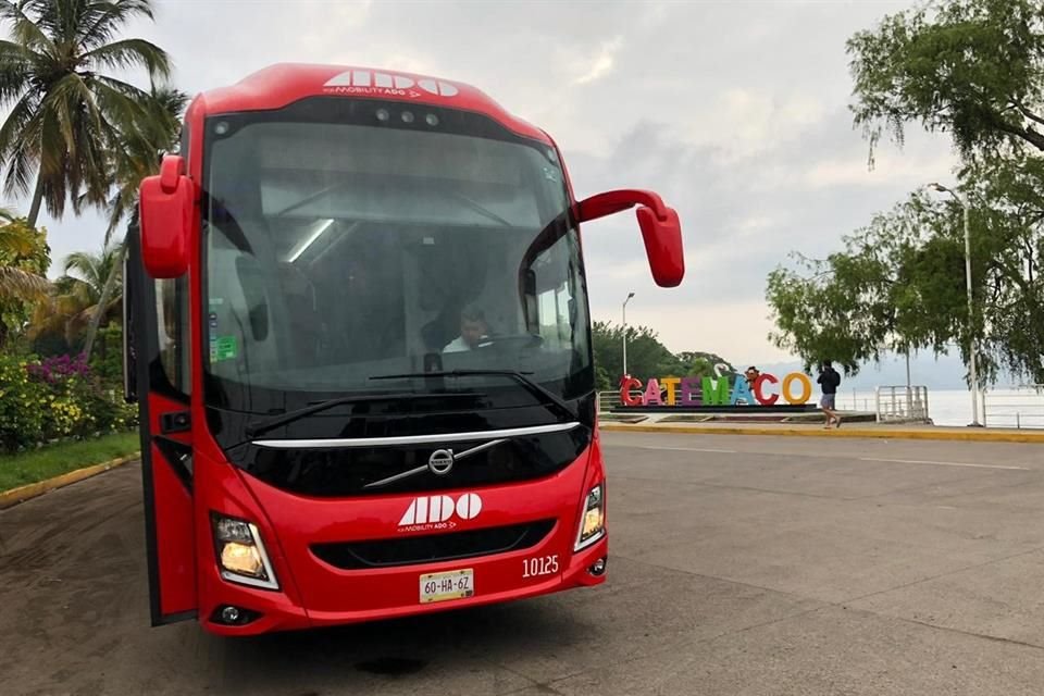 Grupo ADO, a través de Autos Pullman y Alas de Oro, mantiene una coinversión con Ampersa, una sociedad de Grupo Estrella Roja.