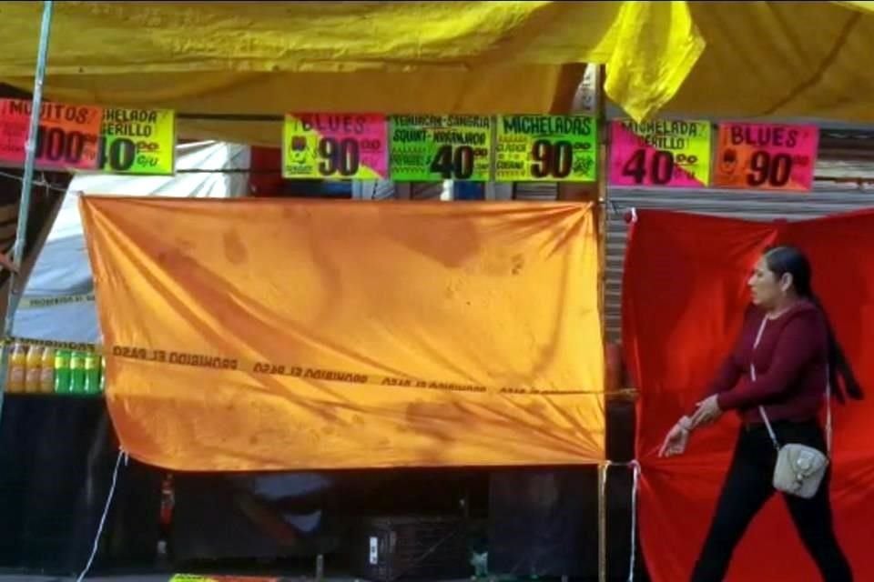 Un hombre fue asesinado a tiros en un puesto de venta de cervezas, en el tianguis San Juan de Ciudad Nezahualcóyotl.