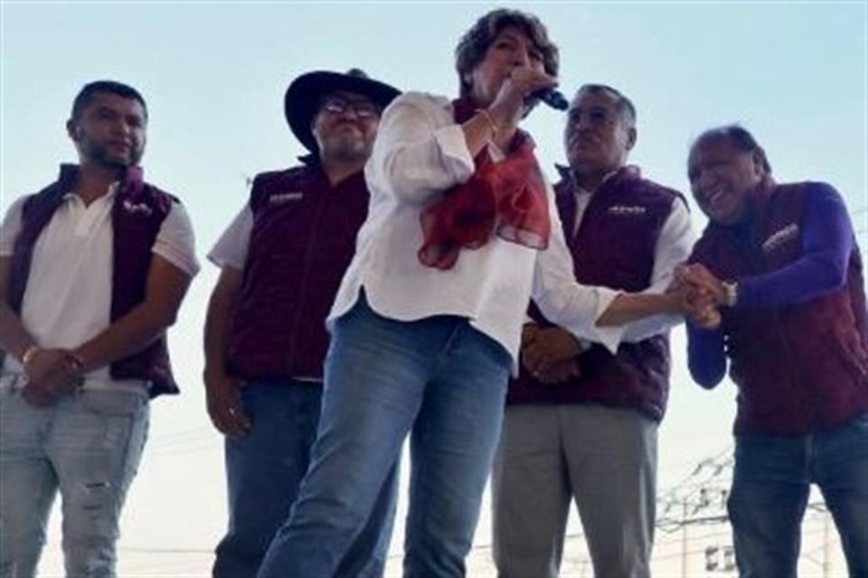 Cuatro ex alcaldes priistas y de Encuentro Social en el Edomex, se sumaron a la campaña de Delfina Gómez por la Gubernatura.