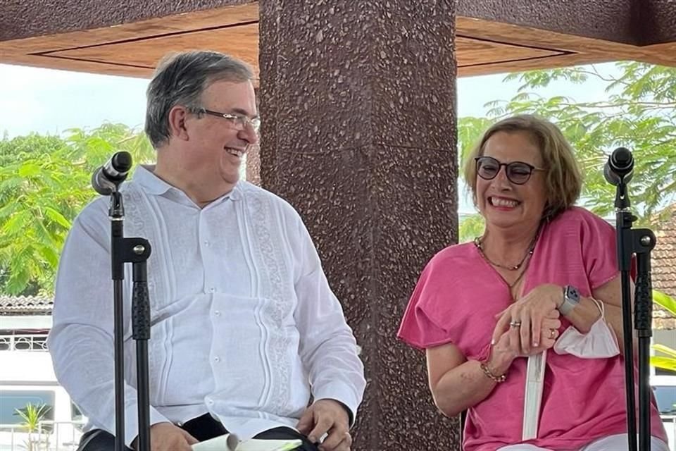 Ebrard y Gutiérrez Müller en Tabasco.