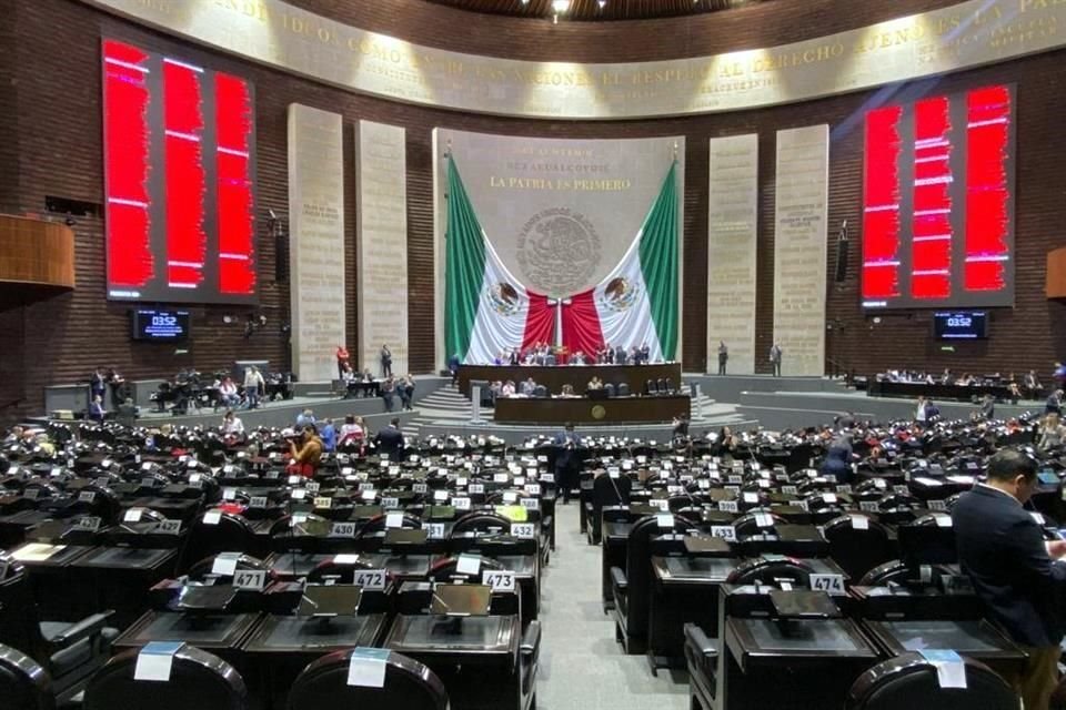 Discuten en el Congreso desaparecer el Insabi.