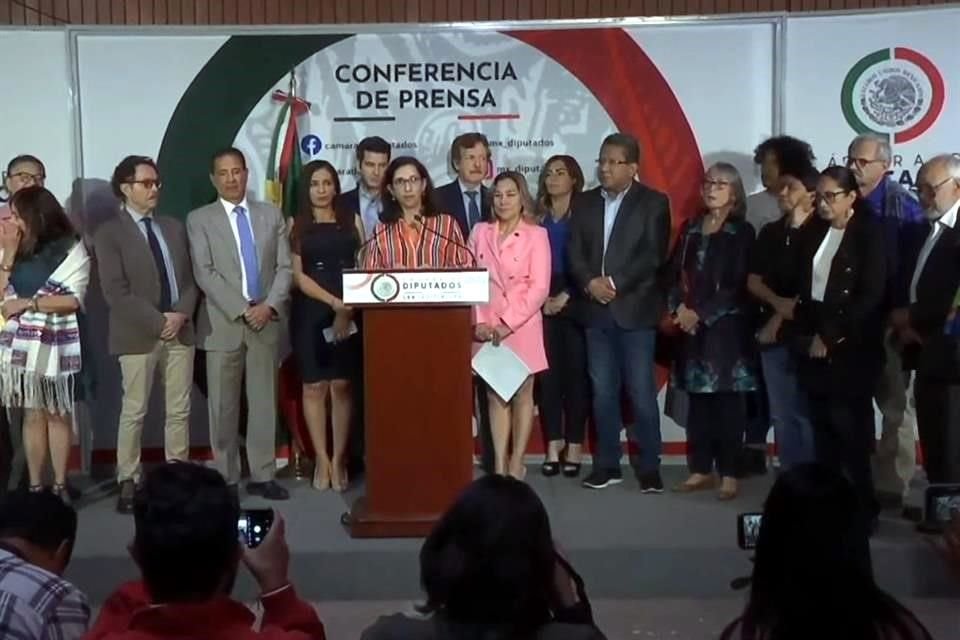 Miembros de la comunidad científica llamaron a las Comisiones Unidas de Ciencia y Educación en una rueda de prensa a respetar el procedimiento que la misma Cámara asignó para discutir la ley. 