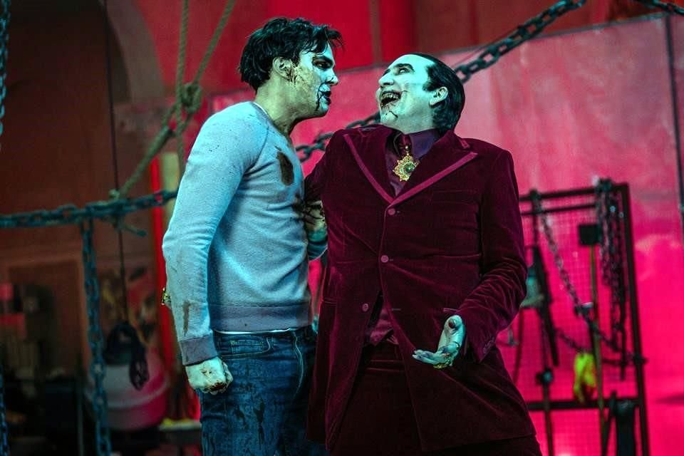 Presenta la disparatada comedia de horror 'Renfield', con Nicolas Cage, una inusual versión del mítico vampiro Drácula.