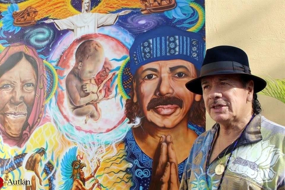 Carlos Santana, considerado como el mejor guitarrista mexicano, será honrado a través de un nuevo concurso musical nacional.