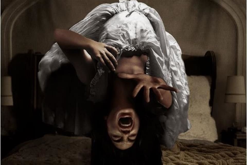 En el filme 'No Descansarás', la actriz mexicana Melissa Barrera encarna a una madre que vive un complicado y aterrador embarazo.