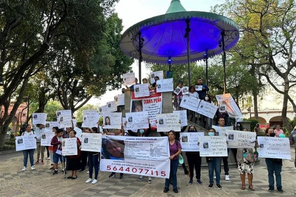 'Diana resiste. Te estamos esperando', gritaron sus seres queridos mientras caminaban hasta las inmediaciones de la Alcaldía Tlalpan.