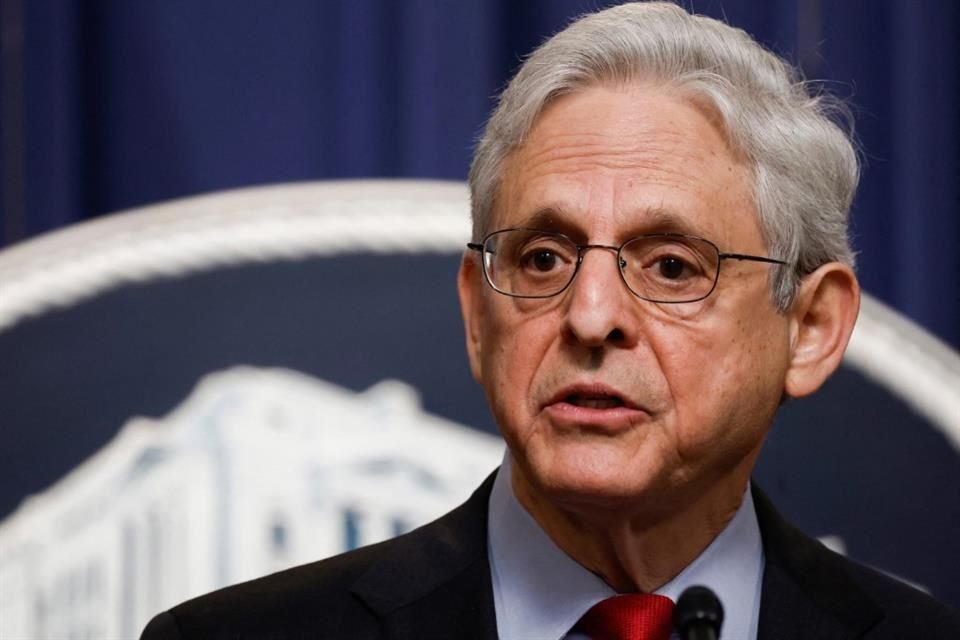 El Fiscal General de EU, Merrick Garland, durante una conferencia de prensa el 2 de mayo.