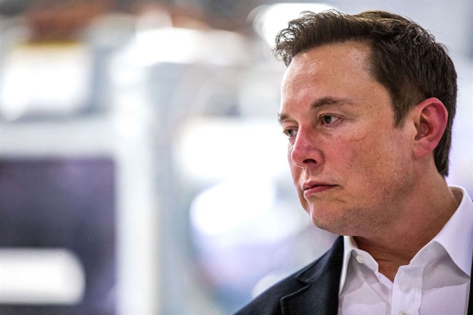 Elon Musk ve la necesidad de un negocio de IA para competir con Google y Microsoft que podría involucrar a Tesla y Twitter. 