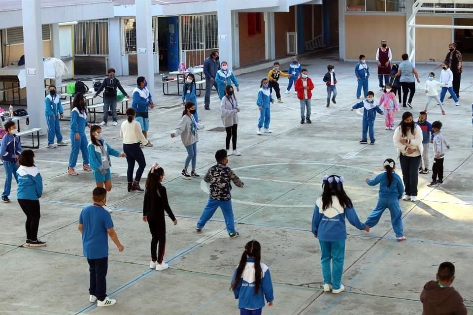 Arianna Huerta, doctora del Hospital Infantil Privado, consideró que en estos momentos no deberían regresar los niños a las escuelas, debido a que el País está en el peor momento de la pandemia.