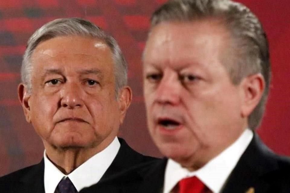 Presidente de SCJN inició proceso de consulta por ampliación de mandato, y AMLO dijo que en PJ predomina 'defensoría de intereses creados'.
