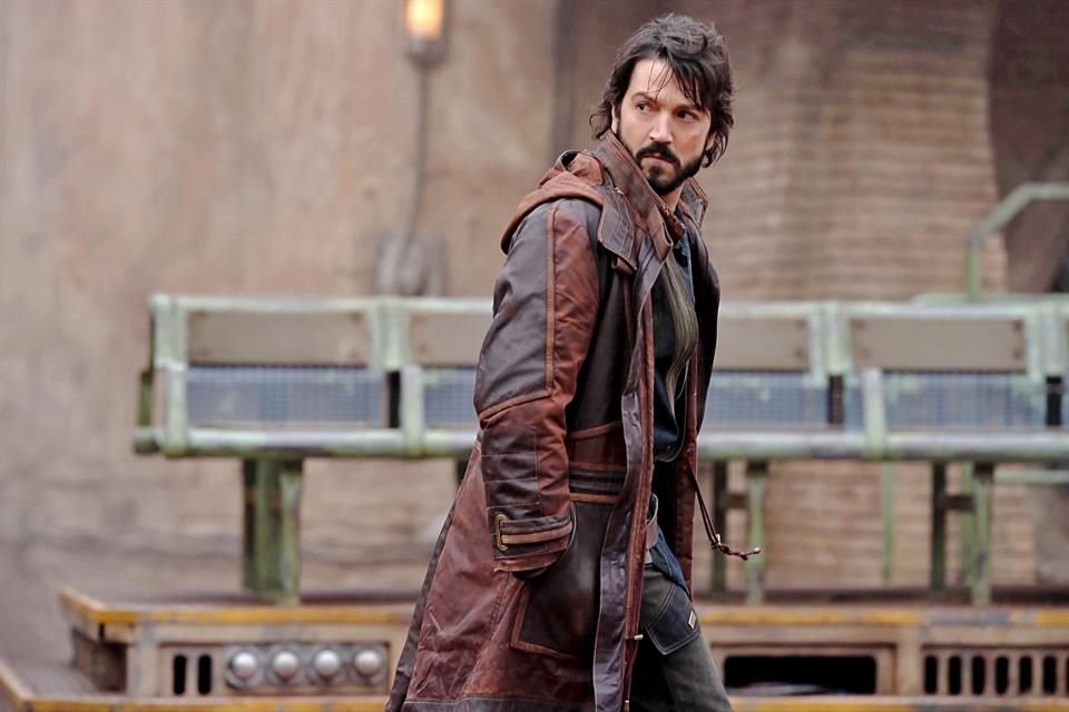 Diego Luna protagoniza  la serie Andor de Star Wars