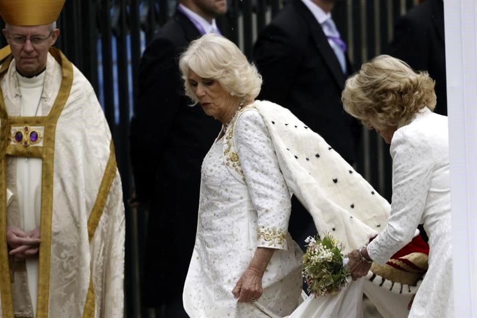 El Príncipe Louis y la Princesa Charlotte llegaron para la coronación del Rey Carlos III.