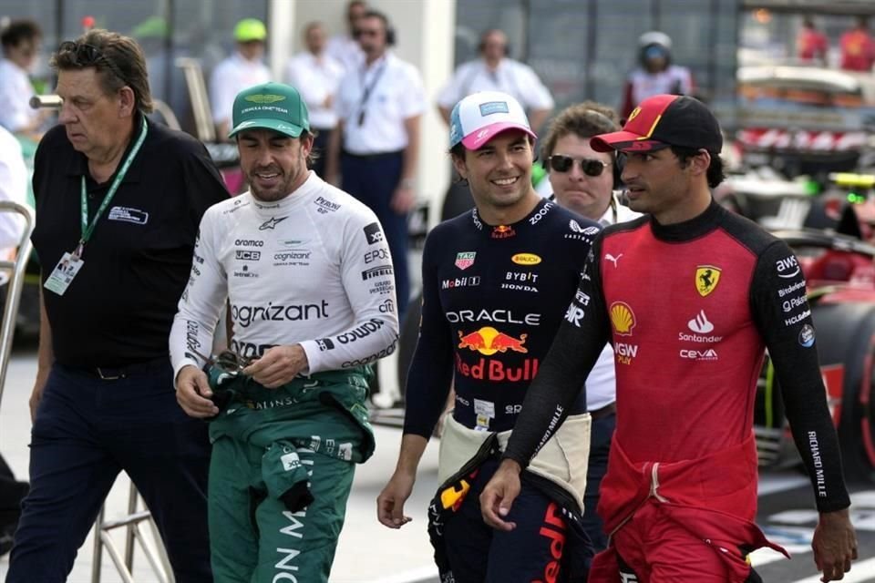 Alonso celebró en español.